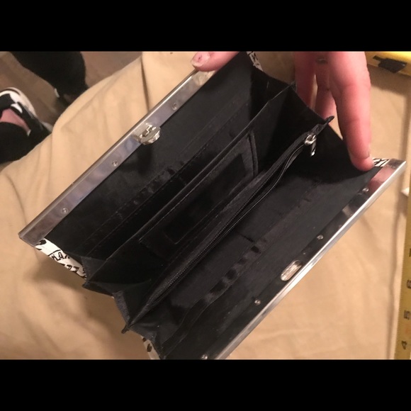 Wallet - Picture 3 of 4